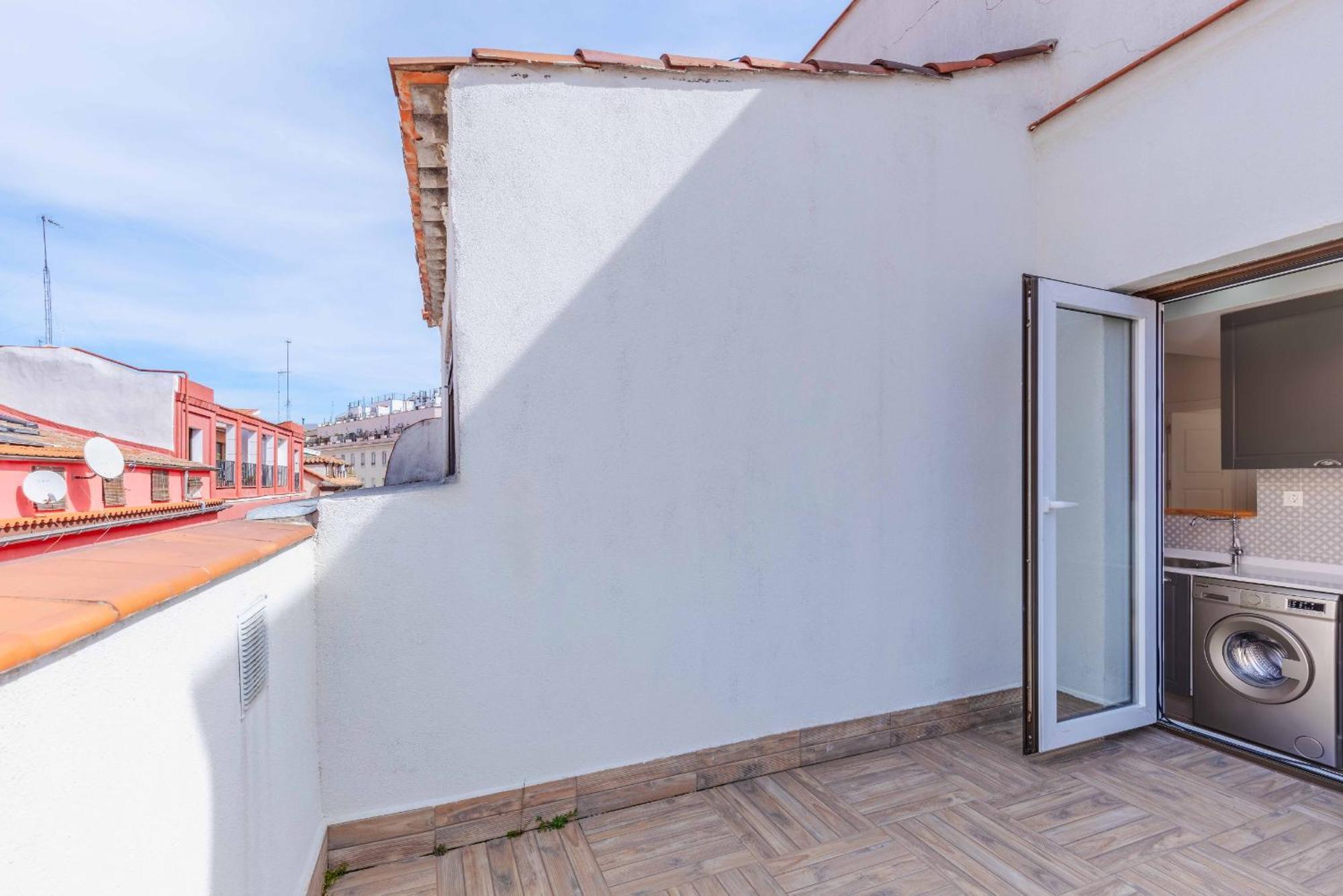 Apartmán Nomad Latina En Madrid Exteriér fotografie