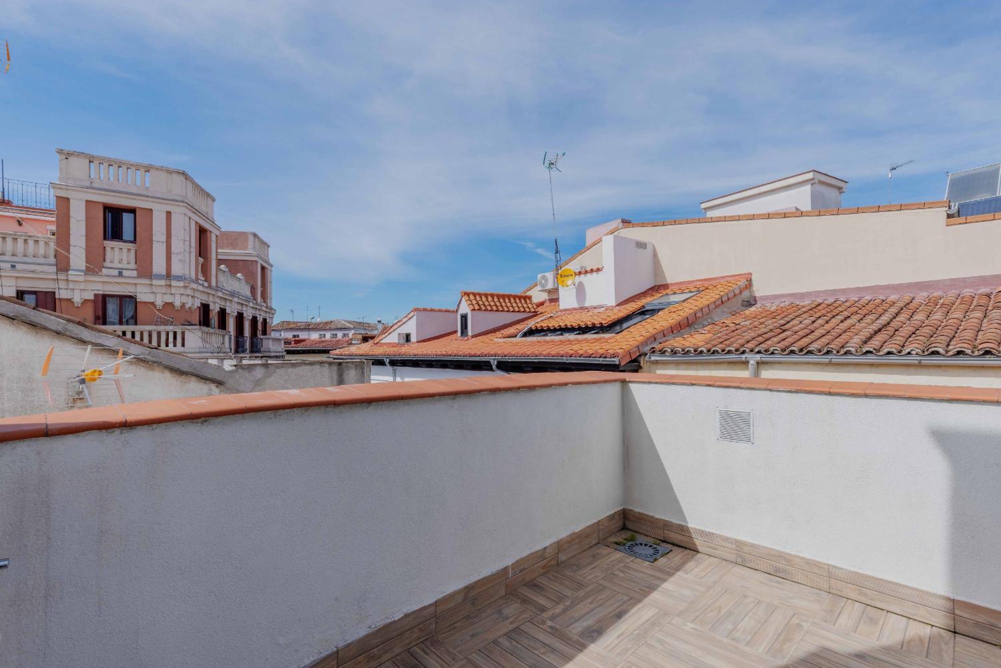 Apartmán Nomad Latina En Madrid Exteriér fotografie