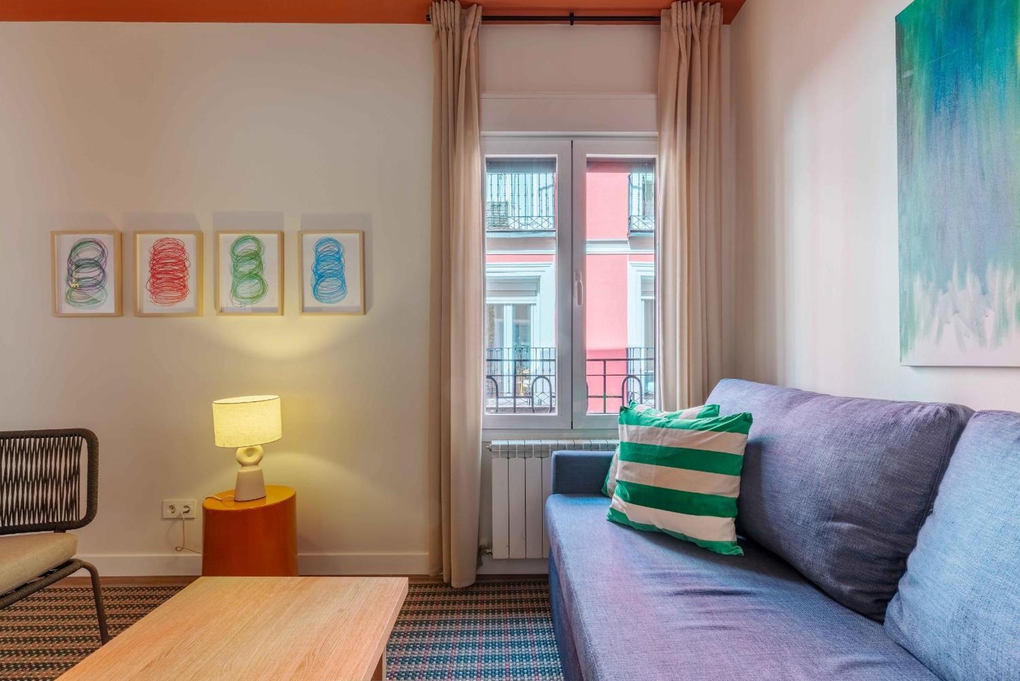 Apartmán Nomad Latina En Madrid Exteriér fotografie
